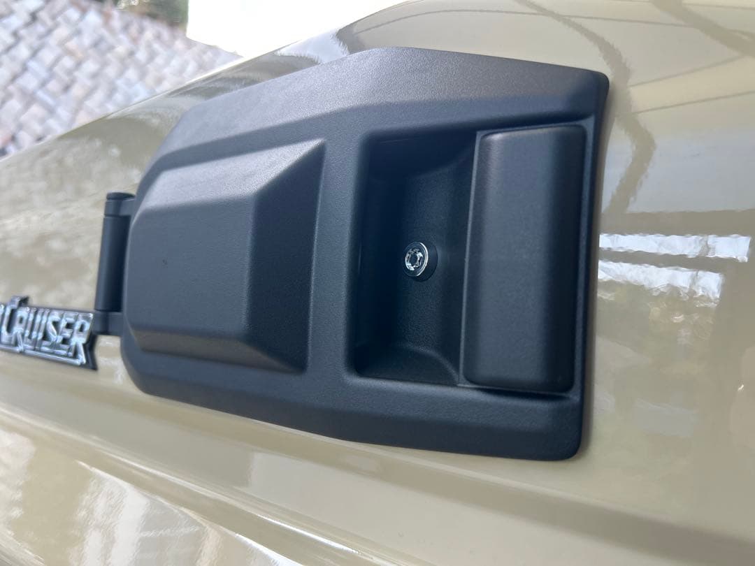 た*く様 再再販ランクル70 GDJ76 セキュリティキー付リッドカバー　新型ラ