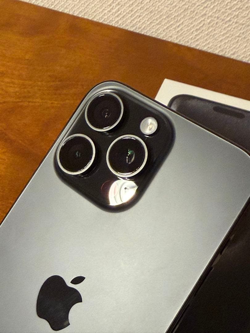 【超美品】iPhone 15 Pro Max ブラックチタニウム 512GB