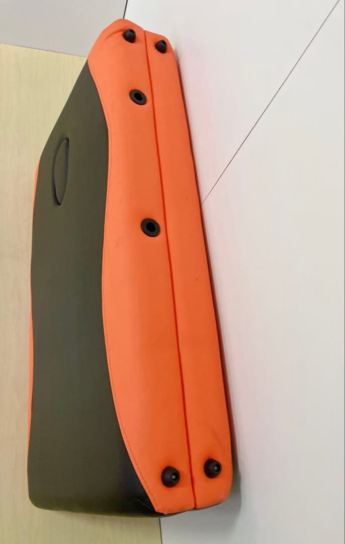 折りたたみ　エステベッド　マッサージベッド　持ち運びカバー付き　組み立て説明書