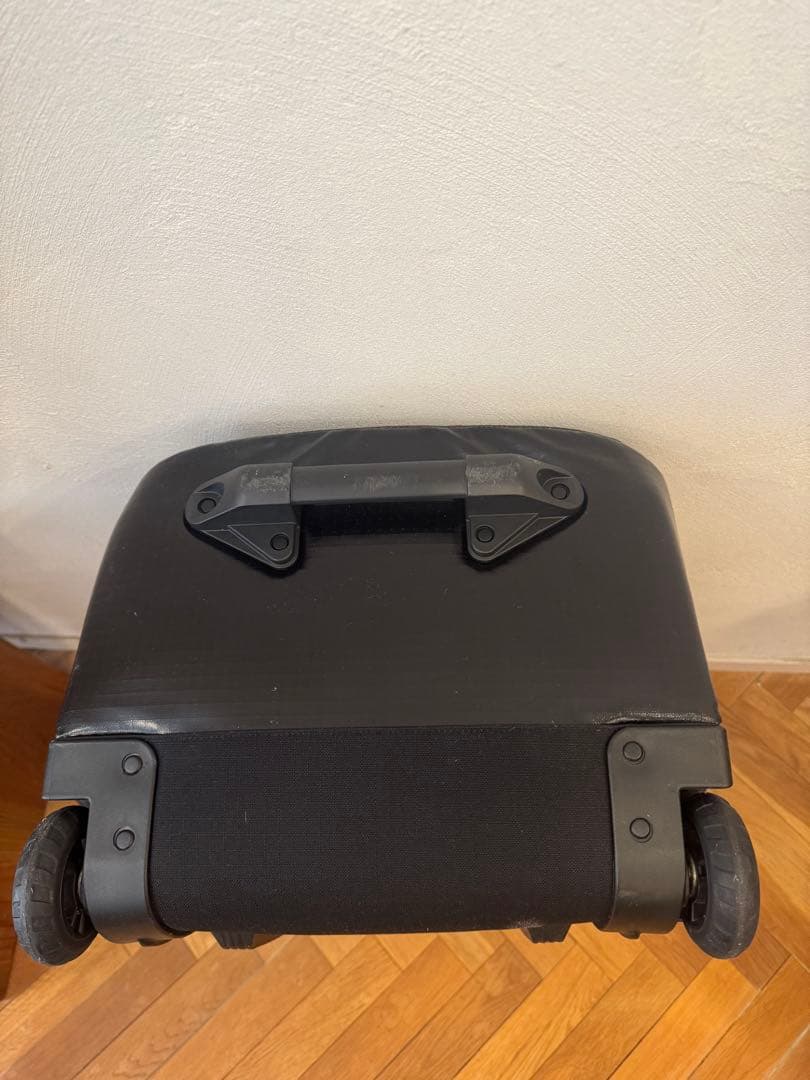 patagonia ブラックホール　ウィールド　70L