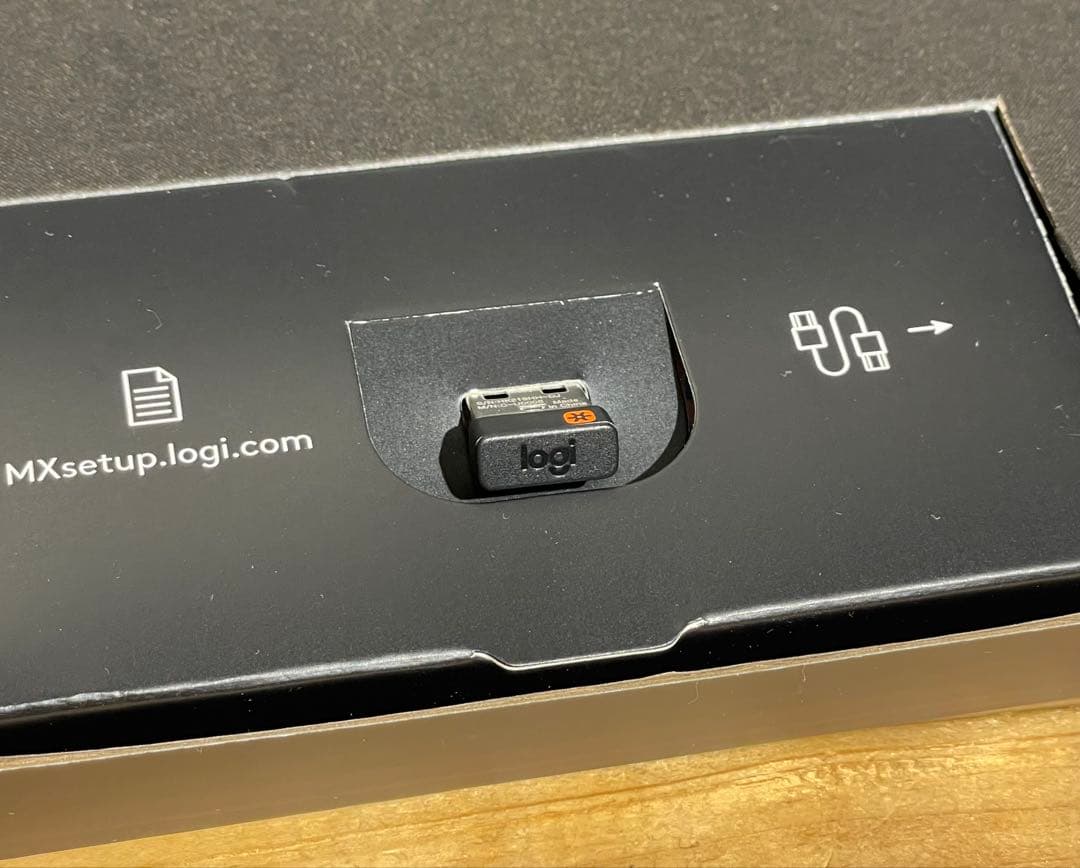 【ほぼ未使用】ロジクール アドバンスド ワイヤレス キーボード KX800M