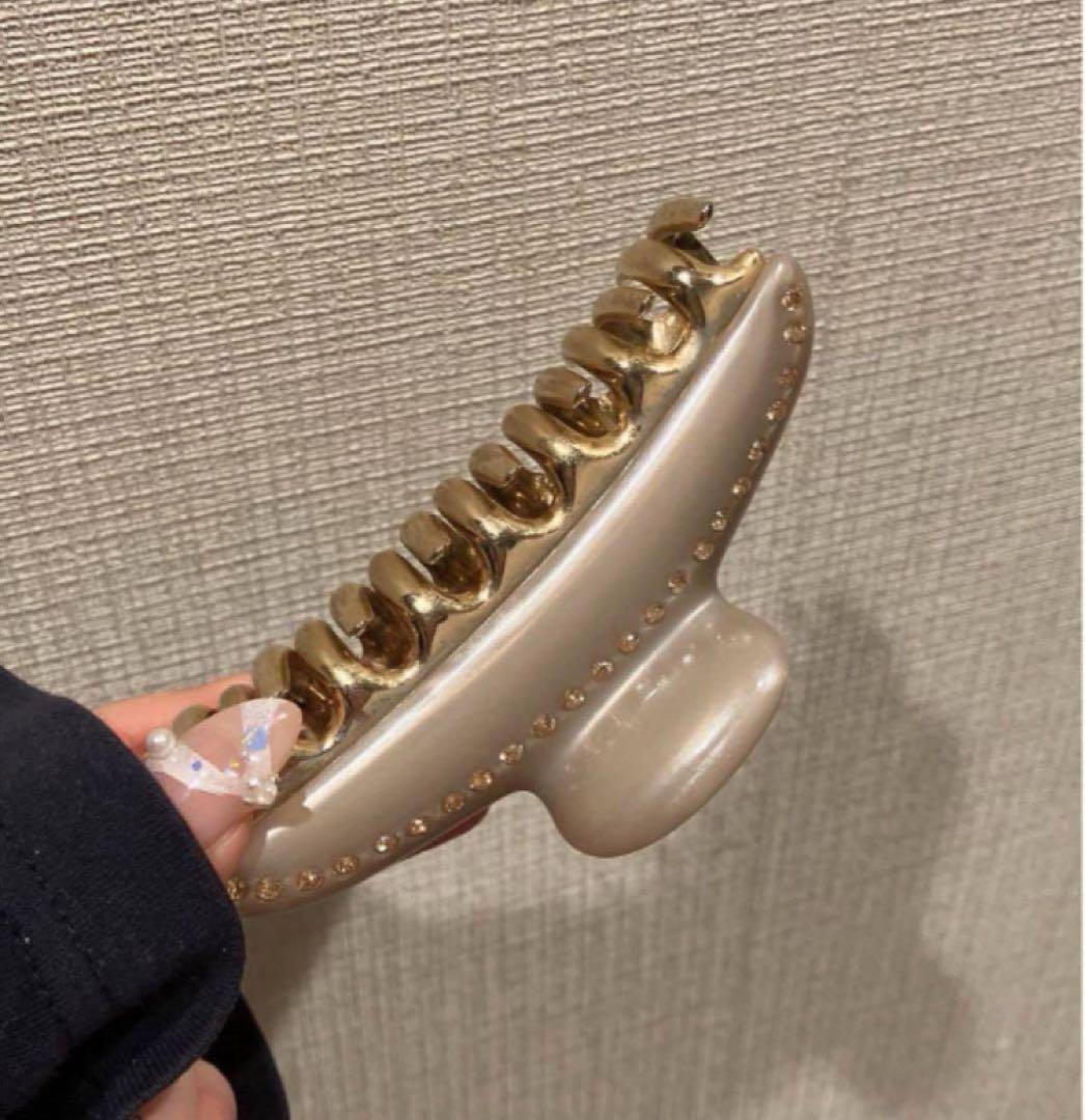 極美品 ACCA ティアラクイーン ベージュ 即日発送