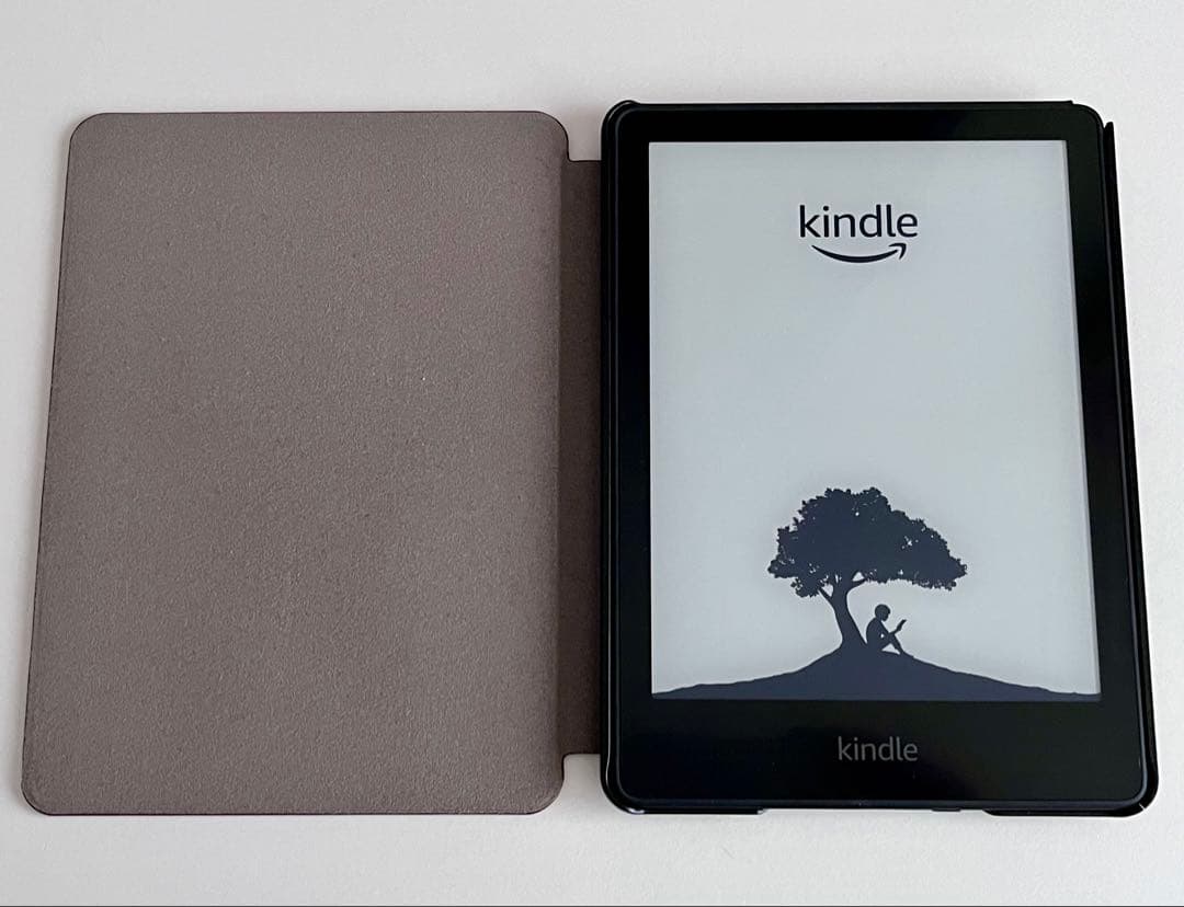 Kindle Paperwhite 11世代 16GB ブラック カバー付き