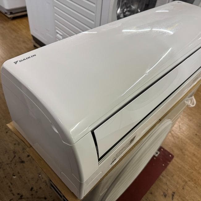 地域限定送料無料　美品 ダイキン おもに6畳用 ルームエアコン AN223AES