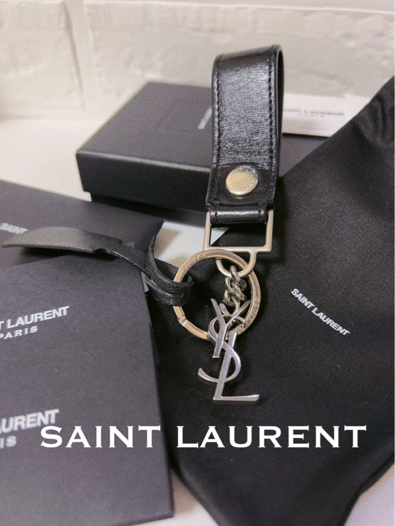 サンローラン　SAINT LAURENT キーホルダー　キーリング　黒　箱付き
