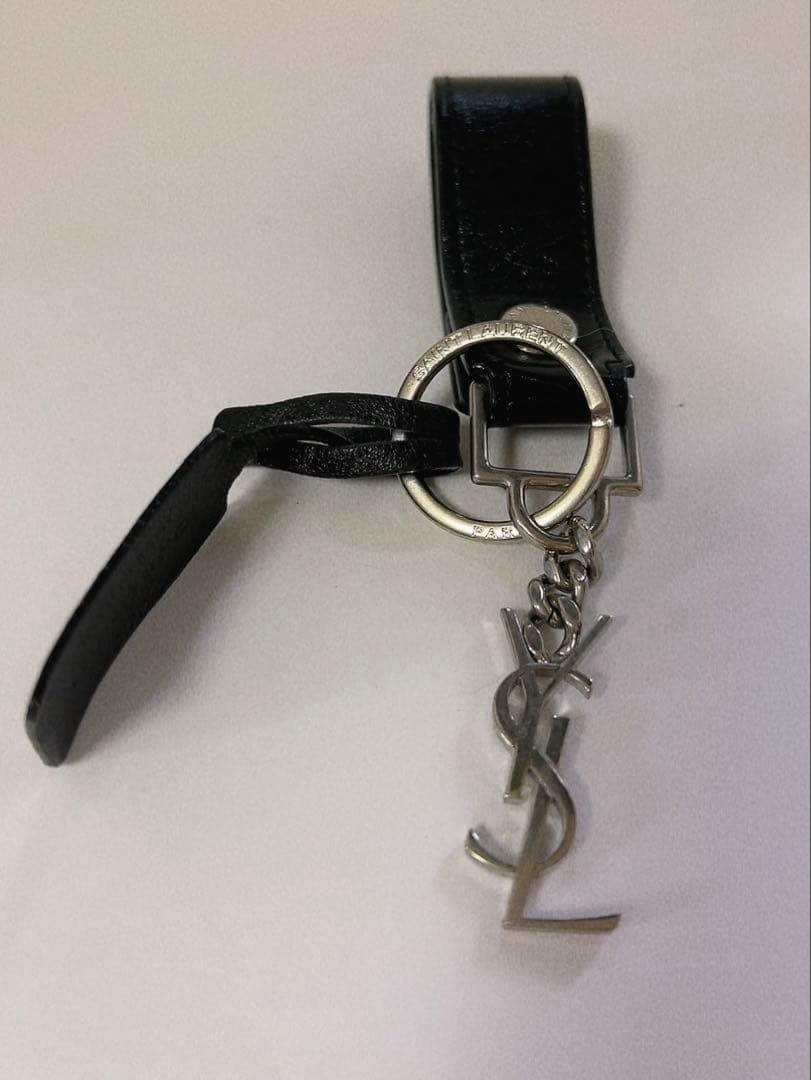 サンローラン　SAINT LAURENT キーホルダー　キーリング　黒　箱付き