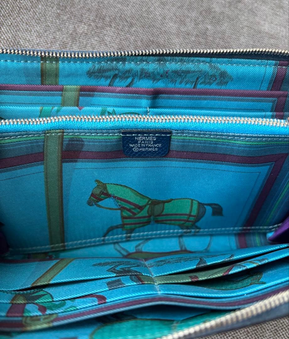 エルメス　長財布　シルクイン　ブルー
