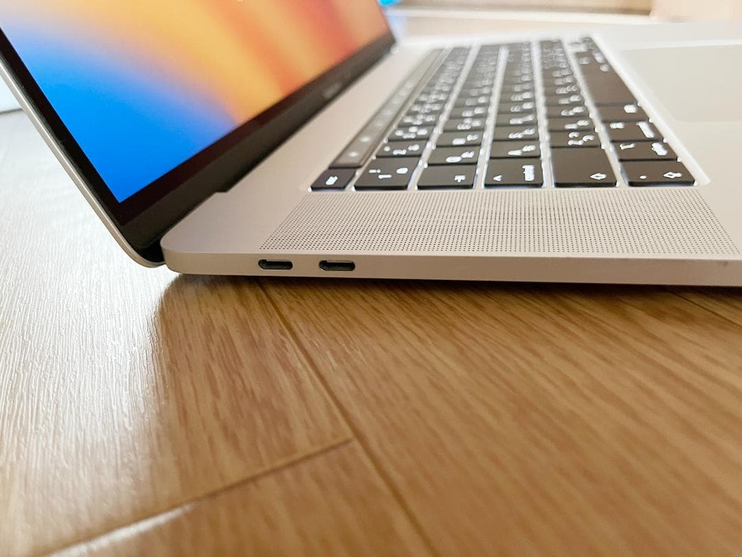 【美品】MacBookPro 2019 16インチ Core i9 1TB