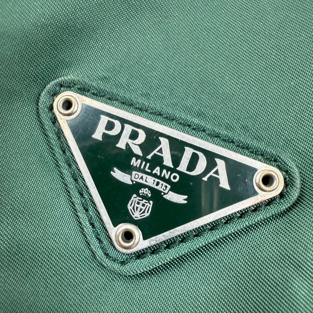 バッグ 00s Prada Tessuto Nylon Messenger Bag