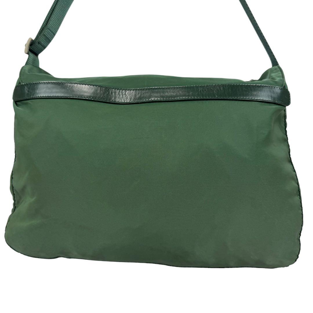 バッグ 00s Prada Tessuto Nylon Messenger Bag