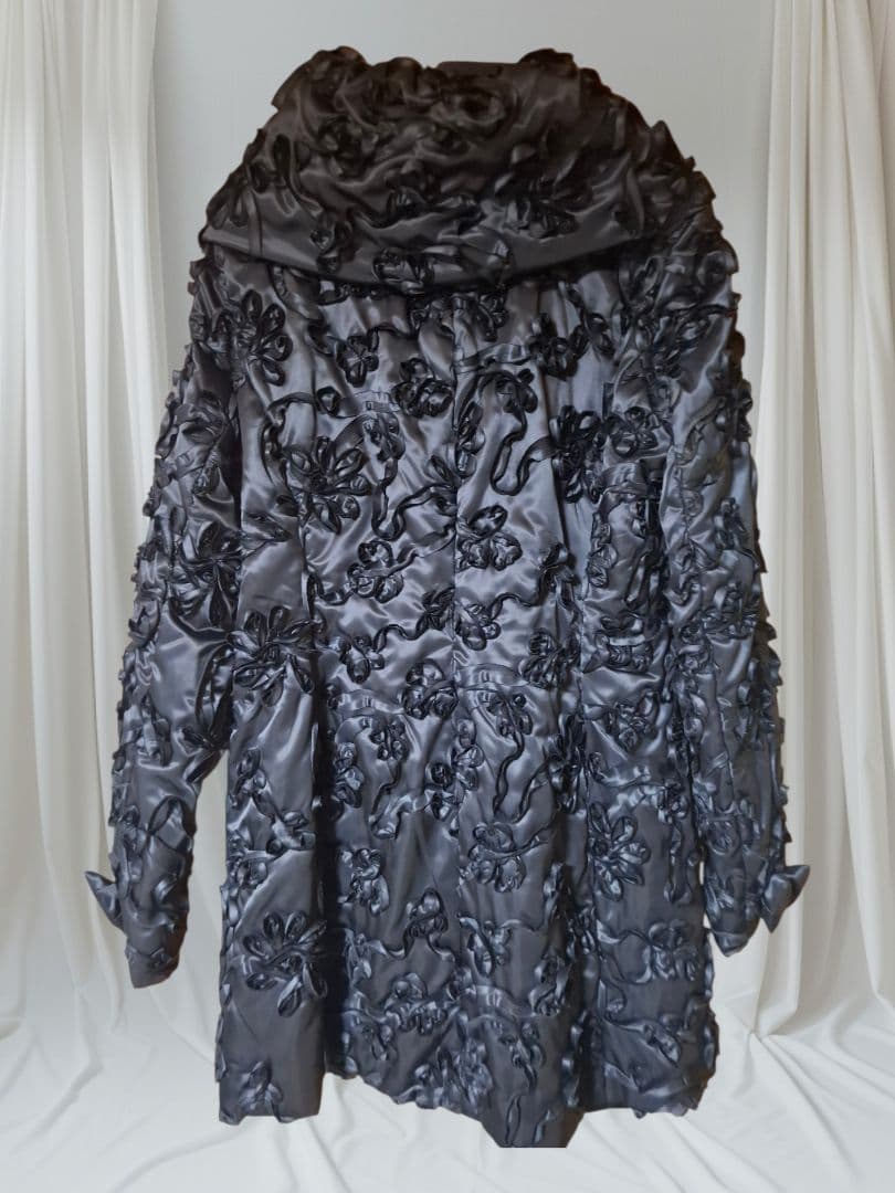 【Lumière】レリアン　立体花柄　リボン　モチーフ　中綿コート　9号