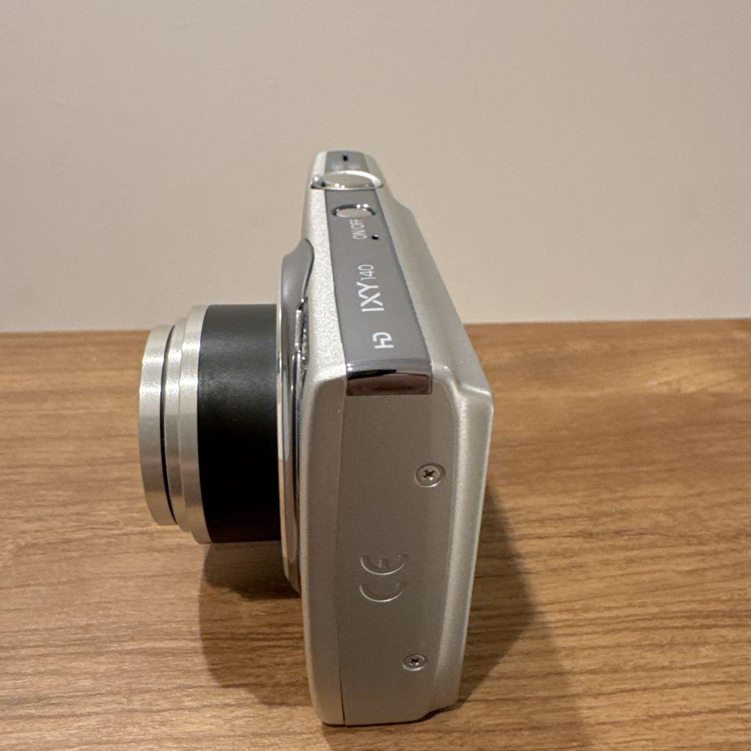 Canon IXY 140 シルバー　コンパクトデジタルカメラ
