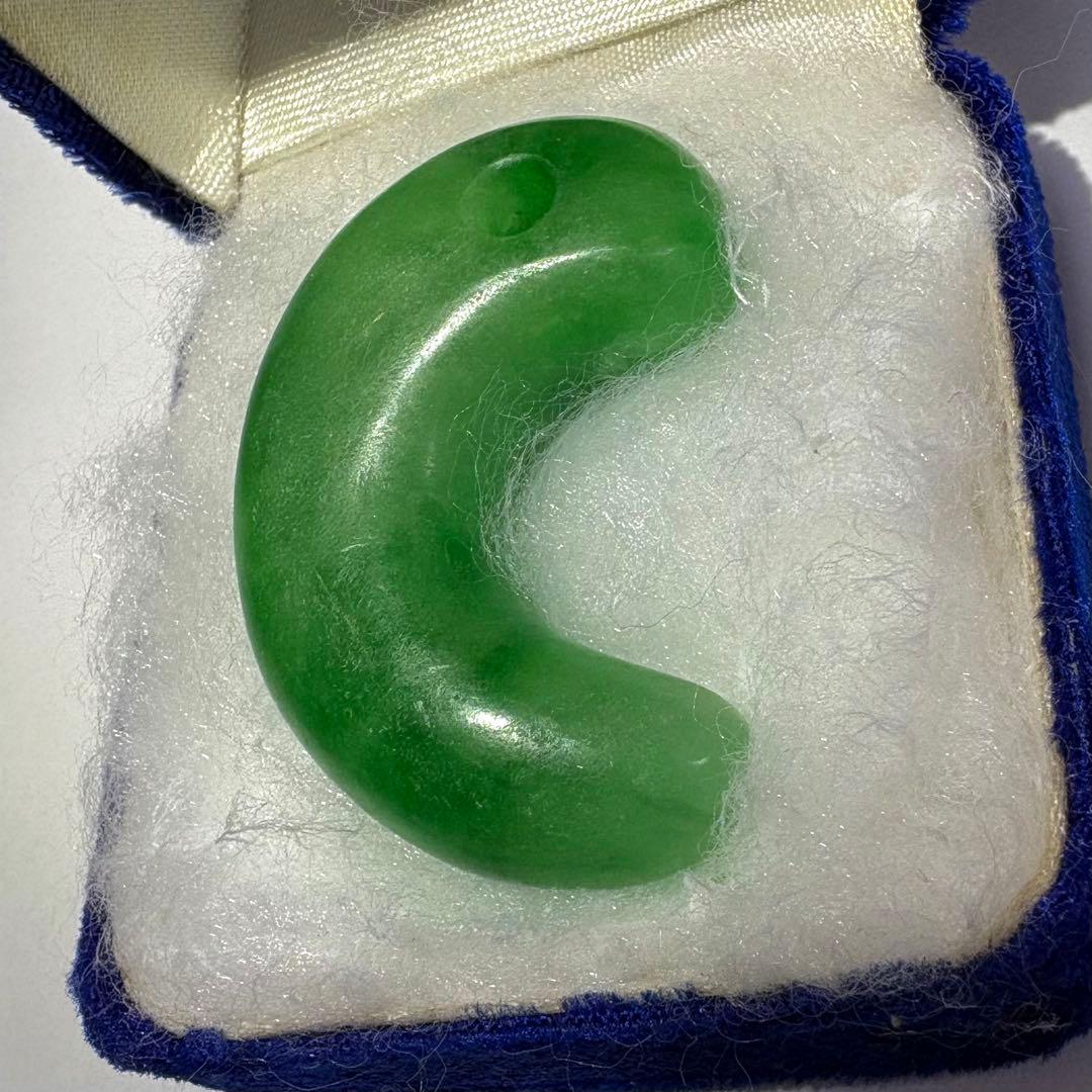 古墳期　出土品　糸魚川　翡翠　琅かん　ロウカン　勾玉