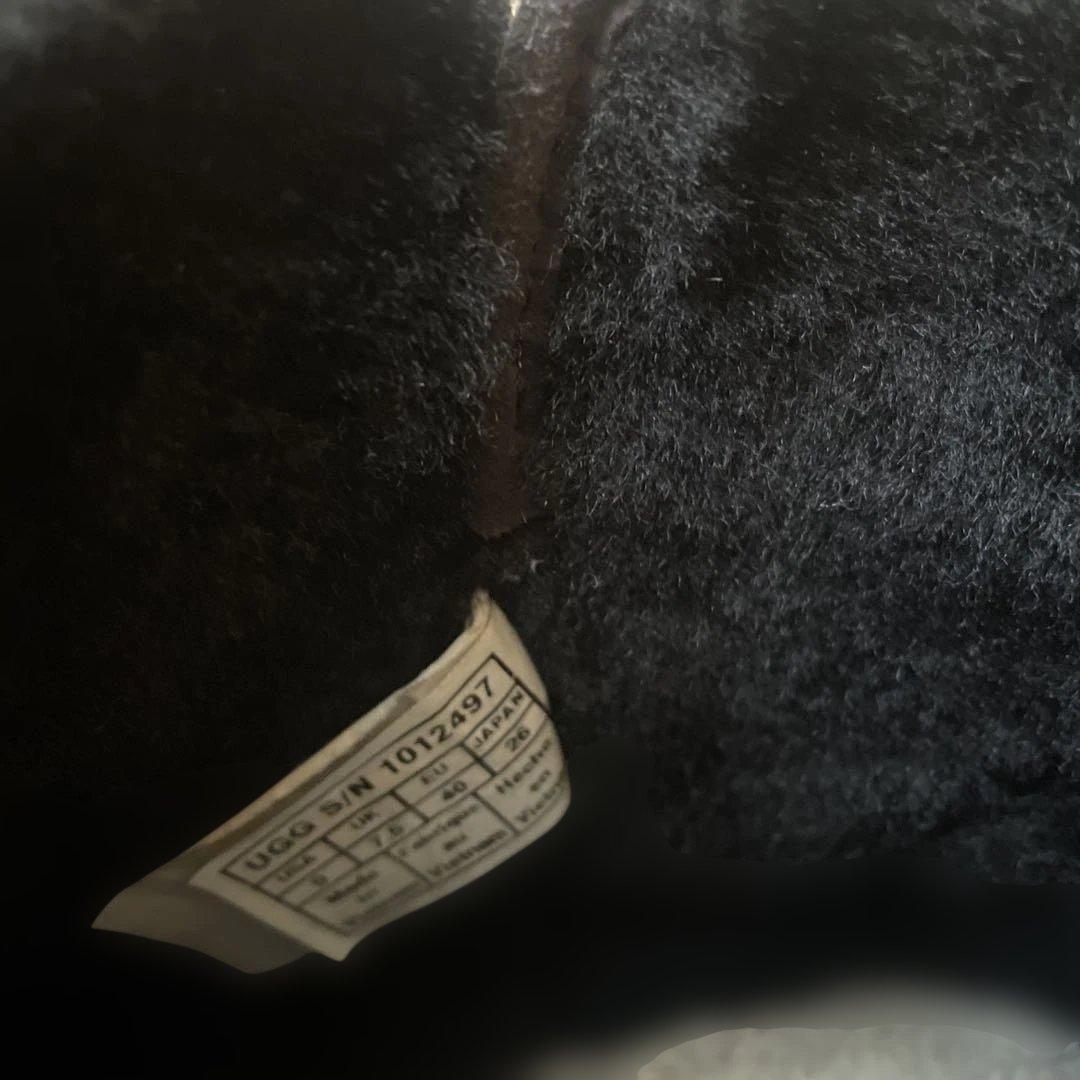 美品　UGG（アグ）クリスティン　ムートンブーツ　黒　サイズ26cm