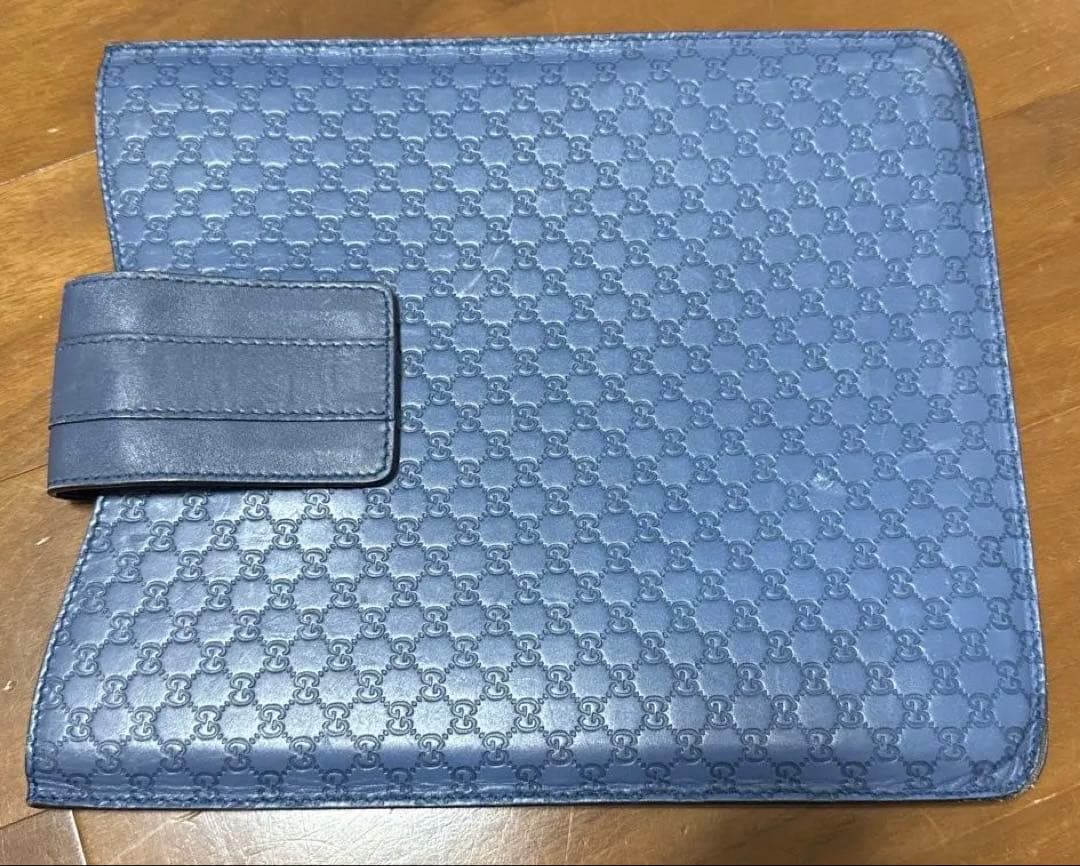 GUCCI レザーiPadケース