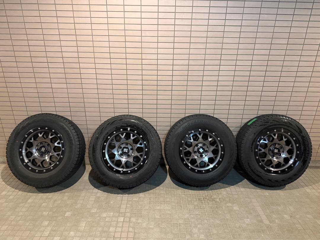 デリカ用 YOKOHAMAスタッドレス225/70R16 ホイール付4本