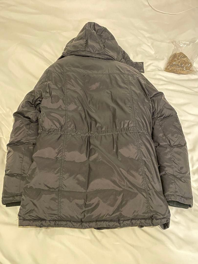 EA7 ダウンジャケット　アルマーニ