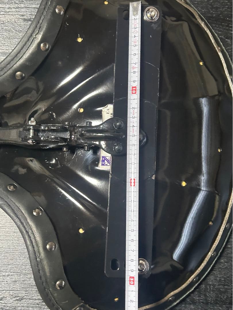 ハーレーダビッドソン　レプリカアーリーソロシート　黒レザー　Ｖ-TWIN製