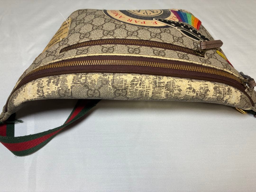 レ*イ様 正規品 GUCCI GGスプリーム クーリエ ボディバッグ パッチワー