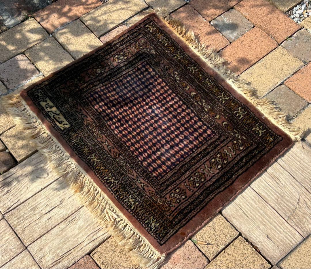 ヴィンテージ　ハンドメイド　ラグ・カーペット•マット