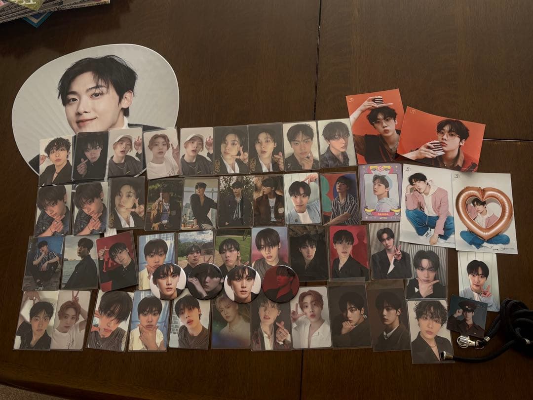 ASTRO ユンサナ セット トレカ うちわ　缶バッチ フォト