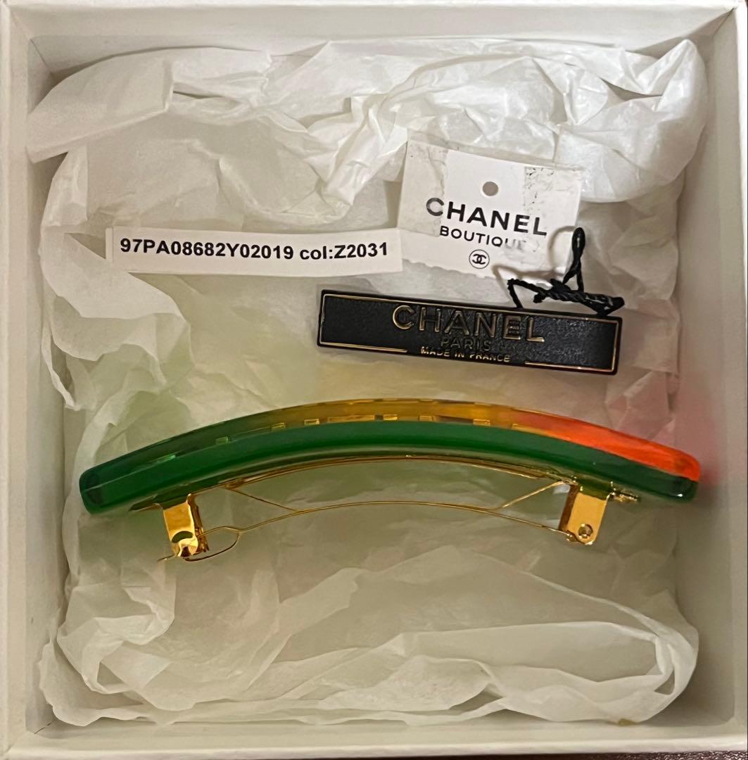 CHANEL レインボーカラーヴィンテージシャネルロゴバレッタ