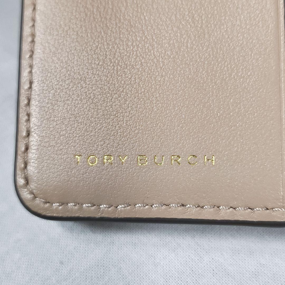 良品✨️　トリーバーチ　キラ　シェブロン　バイフォールドウォレット　折り財布