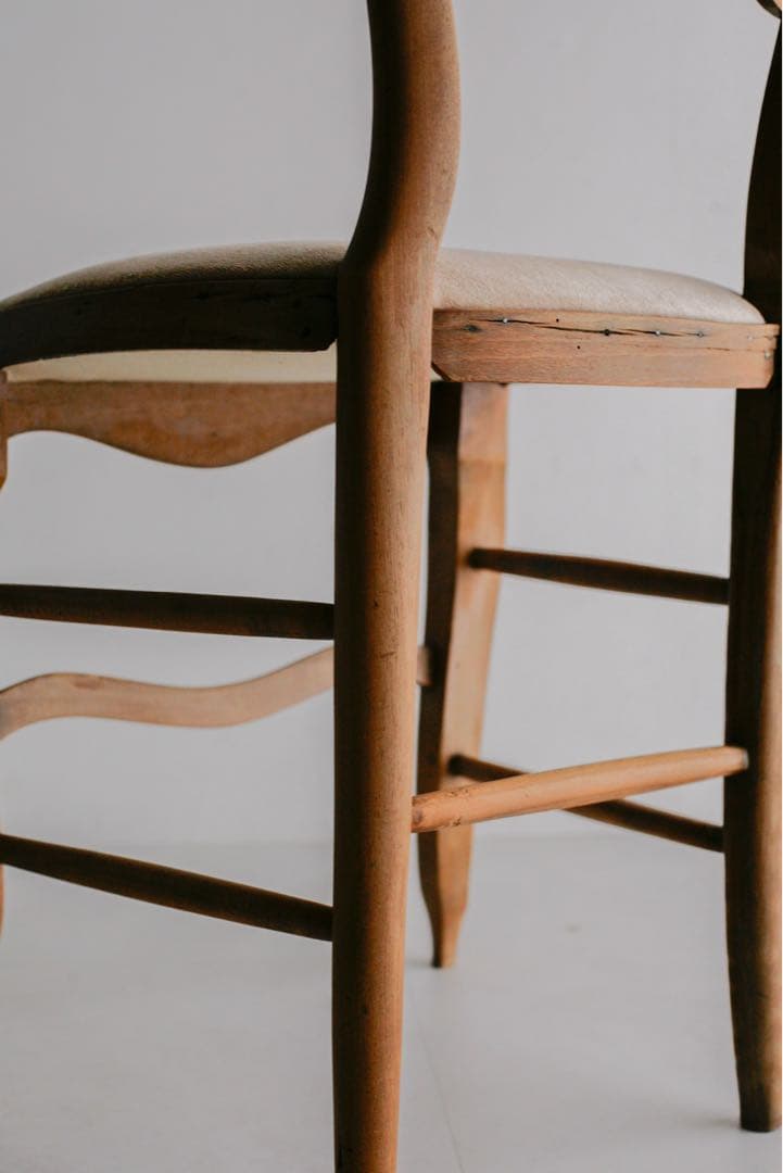 フランス　バルーンチェア　アンティーク 無垢財 モケット張り 古家具 ブロカント