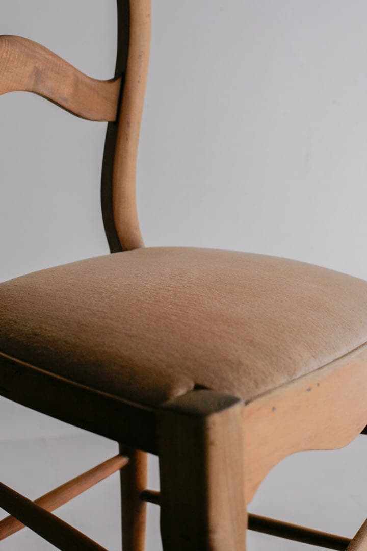 フランス　バルーンチェア　アンティーク 無垢財 モケット張り 古家具 ブロカント