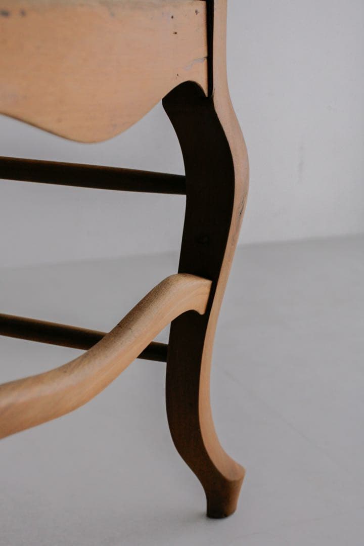 フランス　バルーンチェア　アンティーク 無垢財 モケット張り 古家具 ブロカント