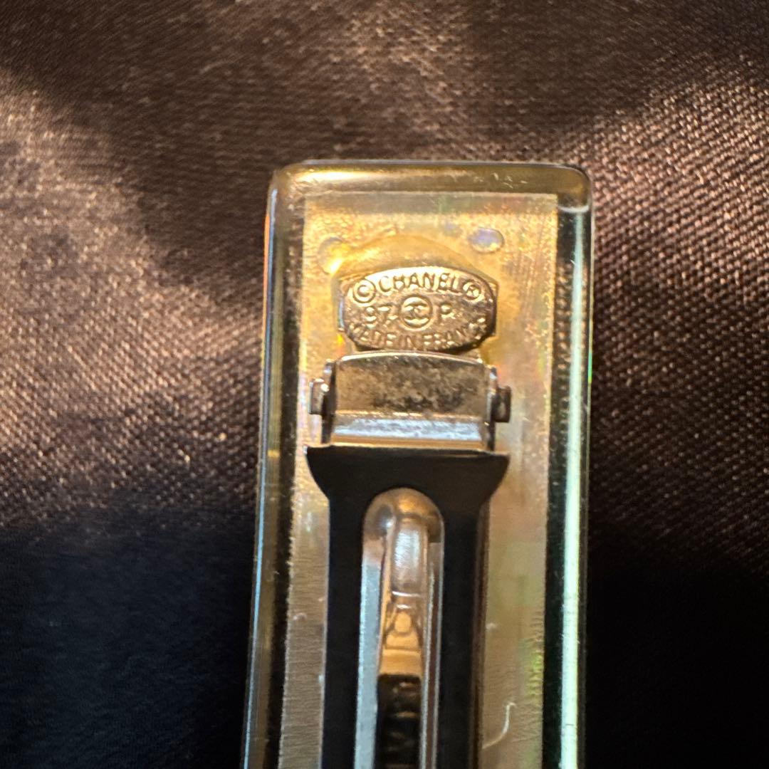 ⭐︎CHANELシャネル　ビンテージ　シルバーロゴ　バレッタ　ホログラム⭐︎