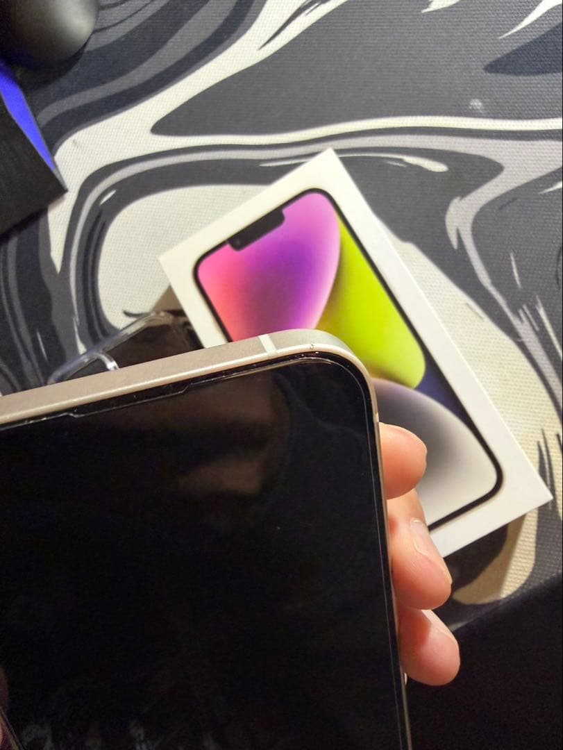 iPhone14 本体 ホワイト 128GB ケース付き