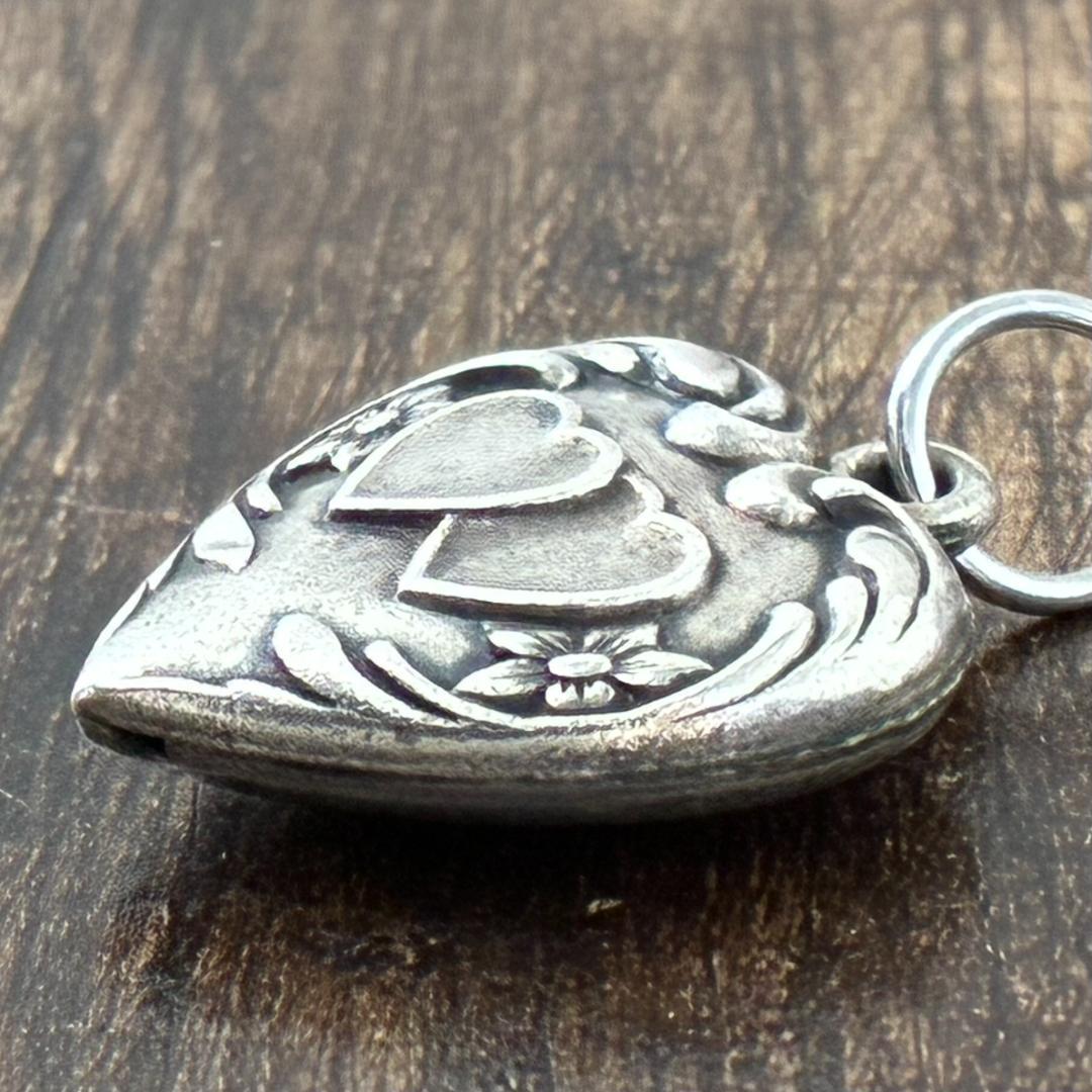 ●スウィートハートジュエリー ダブルハート シルバーヴィンテージネックレスNAV