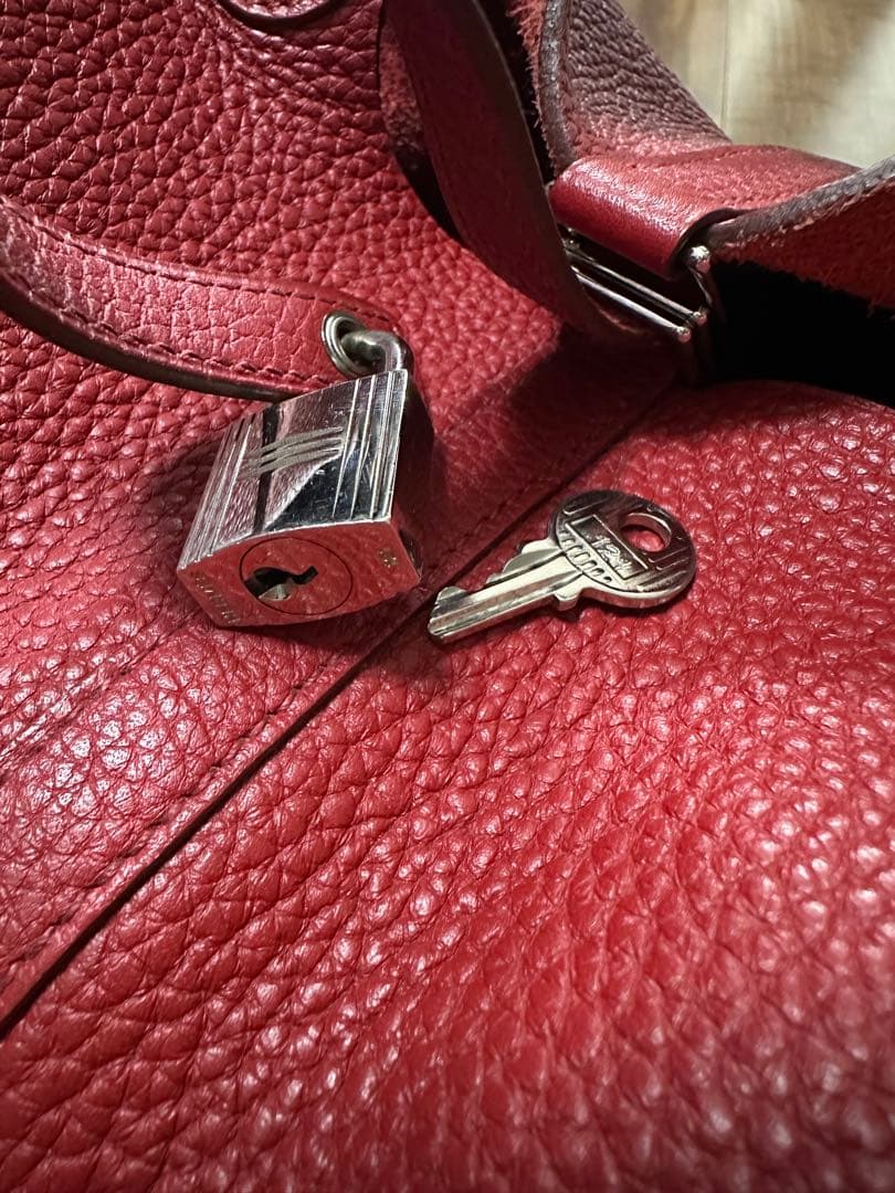 HERMES ピコタンロックpm レッド