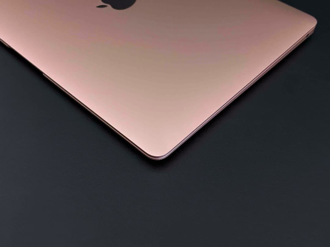 【M1チップ】MacBook Air（M1,2020） 13.3㌅ バッテリー◎