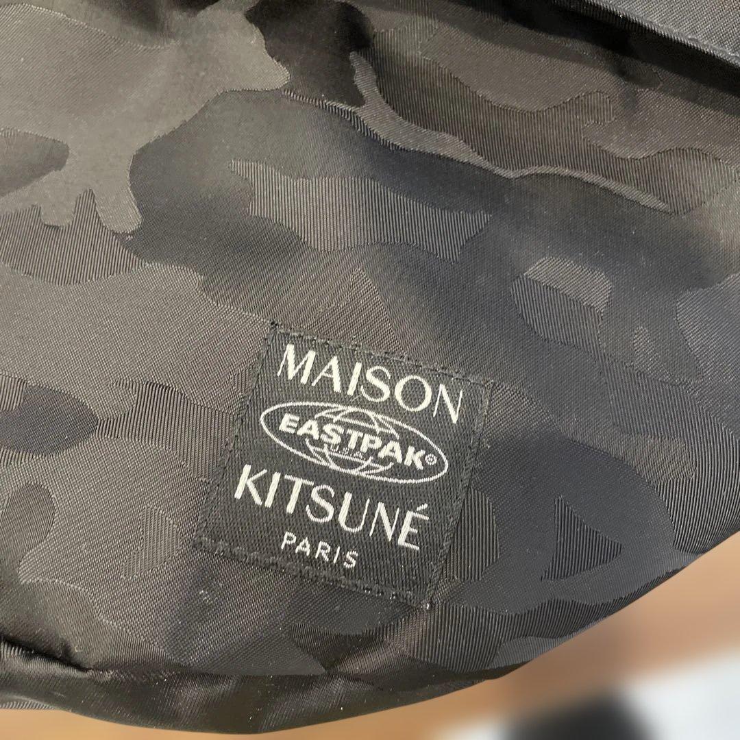 MAISON KITSUNÉ × EASTPAK ボディバッグ　メゾンキツネ