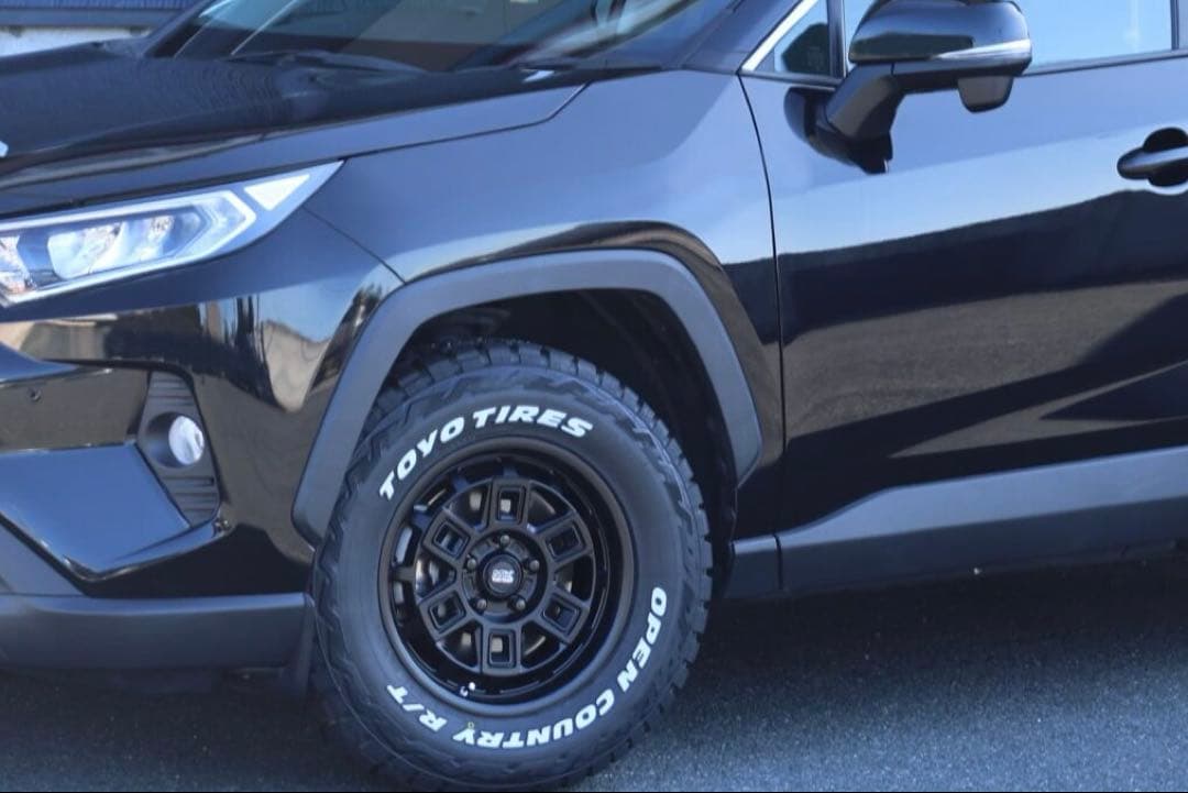 rav4 オフロード　17インチホイールタイヤセット　RH様