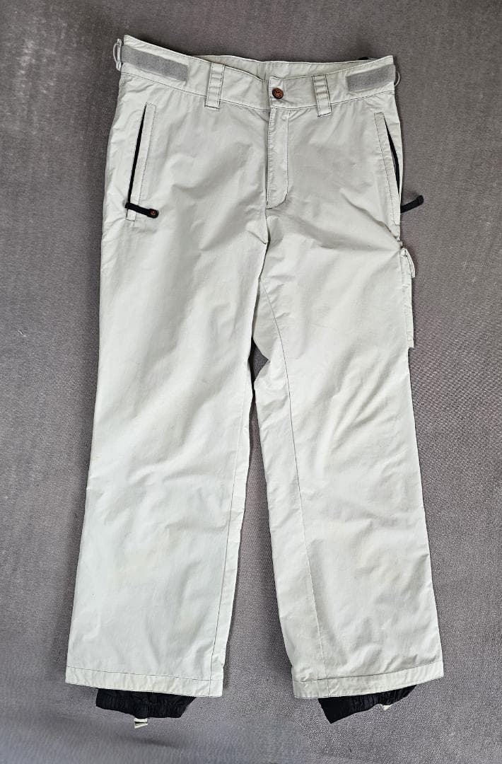 BURTON　バートンスノーボードウェアー 使用回数少なめ　上下セット Mサイズ