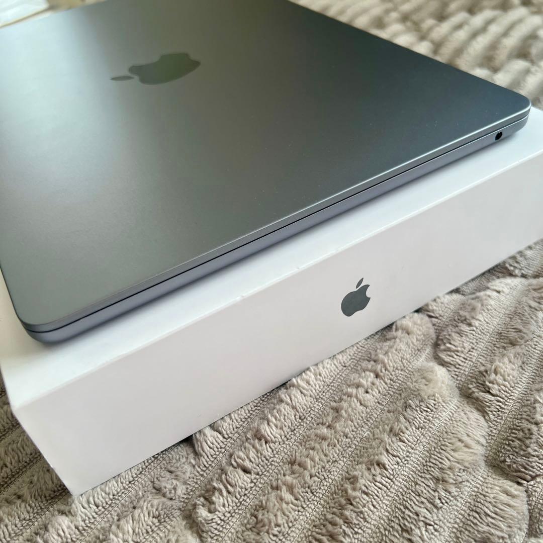 MacBook Air M3 13インチ 16GB 256GB 美品