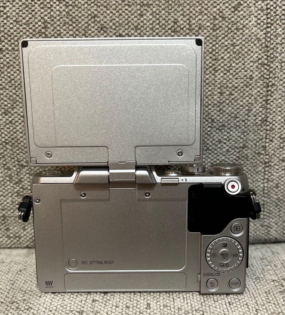 【美品】 Panasonic Lumix DMC-GF7 ミラーレスカメラ