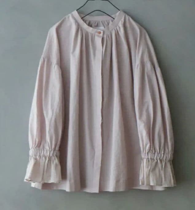 MAGALI マガリ 天日干しコットンローン フリル袖 ブラウス