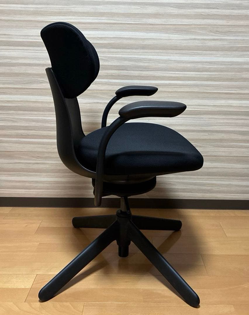 ingLIFE イングライフ　ブラック　椅子