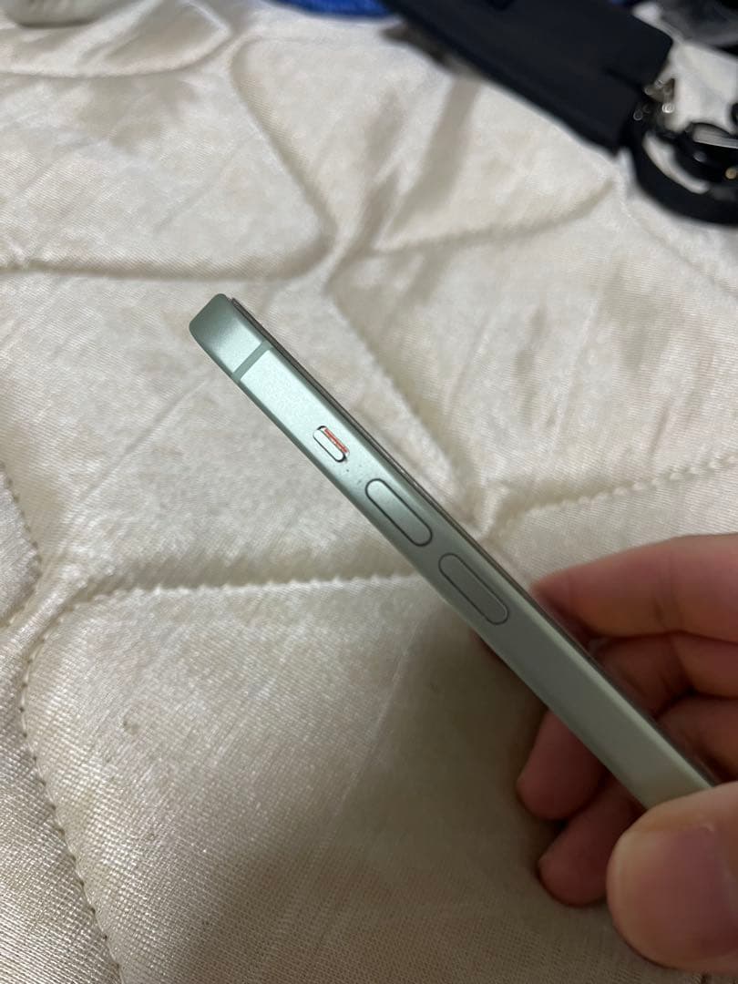 Apple iPhone15 本体 箱 ケーブル付