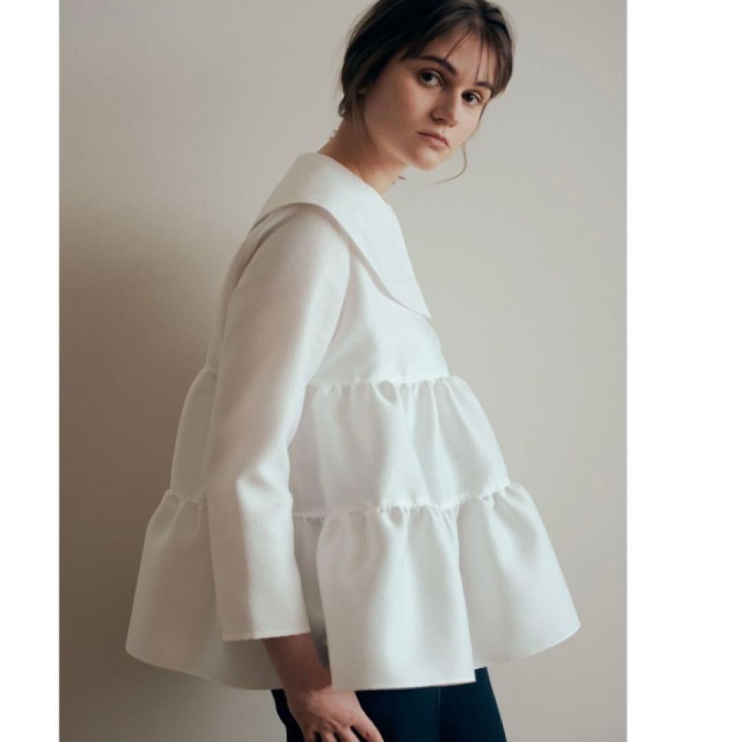OHGA♡オーガ ティアード フリル Aライン ビッグカラー ブラウス　ホワイト