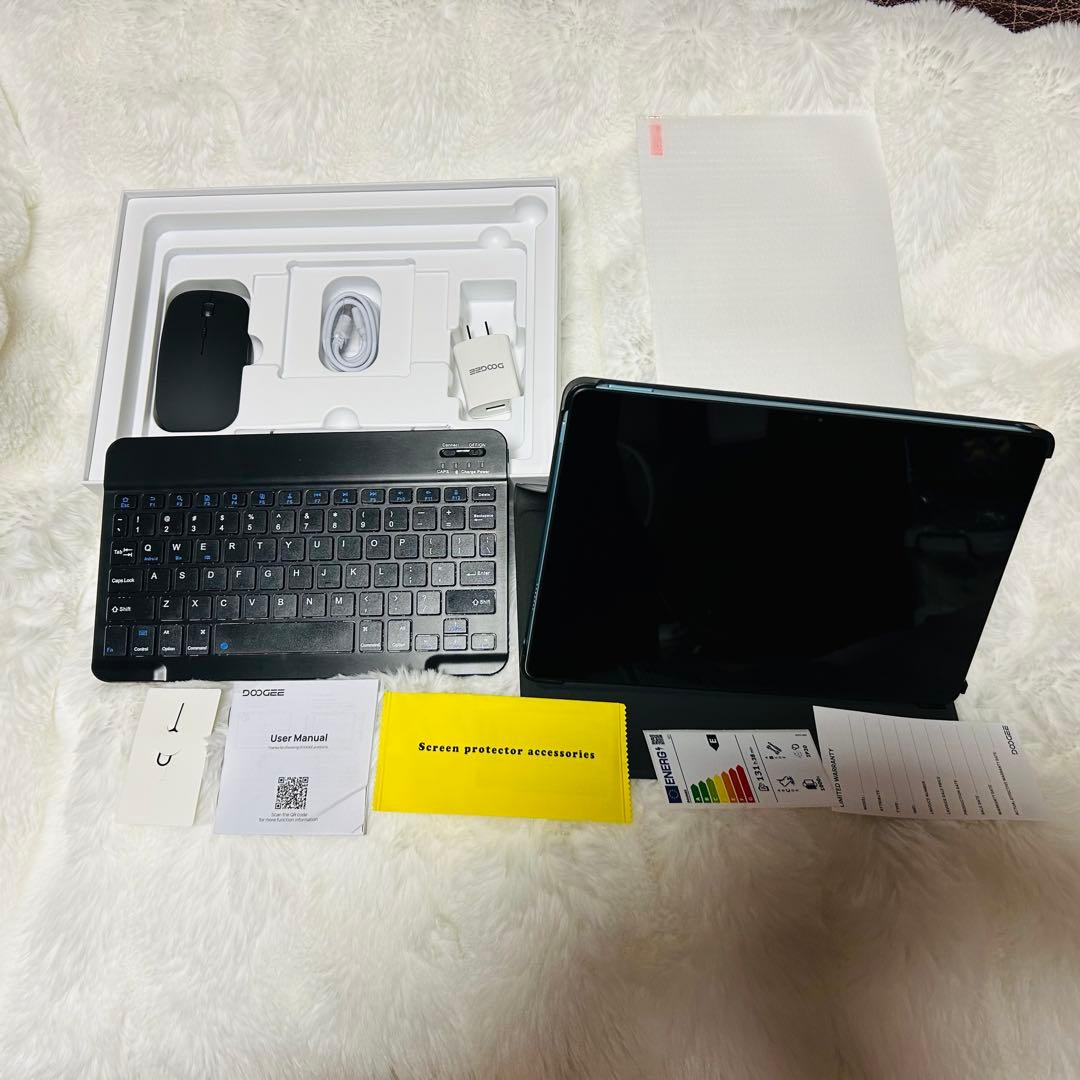 16GB RAM Android16 11インチ タブレット　キーボード/マウス