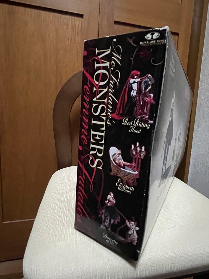 マクファーレントイズ モンスターズ　ファム ファタール