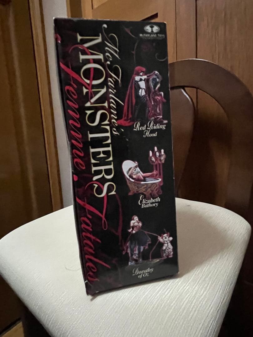 マクファーレントイズ モンスターズ　ファム ファタール