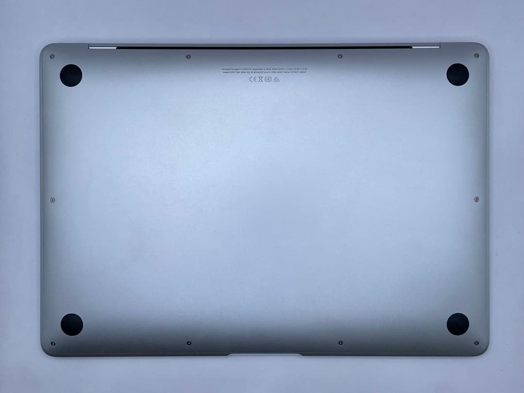 MacBook Air M1 (2020) 13インチ (8GB/512GB)