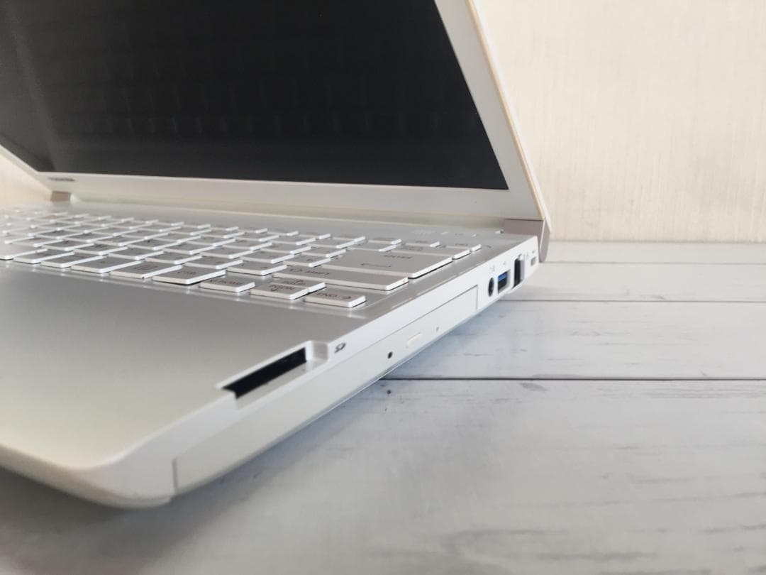 東芝 dynabook R734 13.3型/8G/Offrice/win11