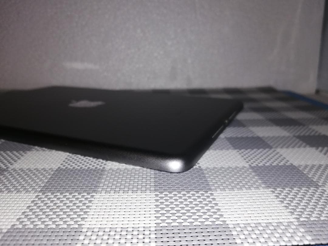 Apple iPad（第5世代/2017） Wi-Fiモデル 32GB